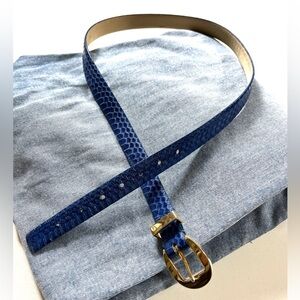 Vintage 80s Electric Blue Croc Leather Skinny Belt Gold Buckle 29-31”